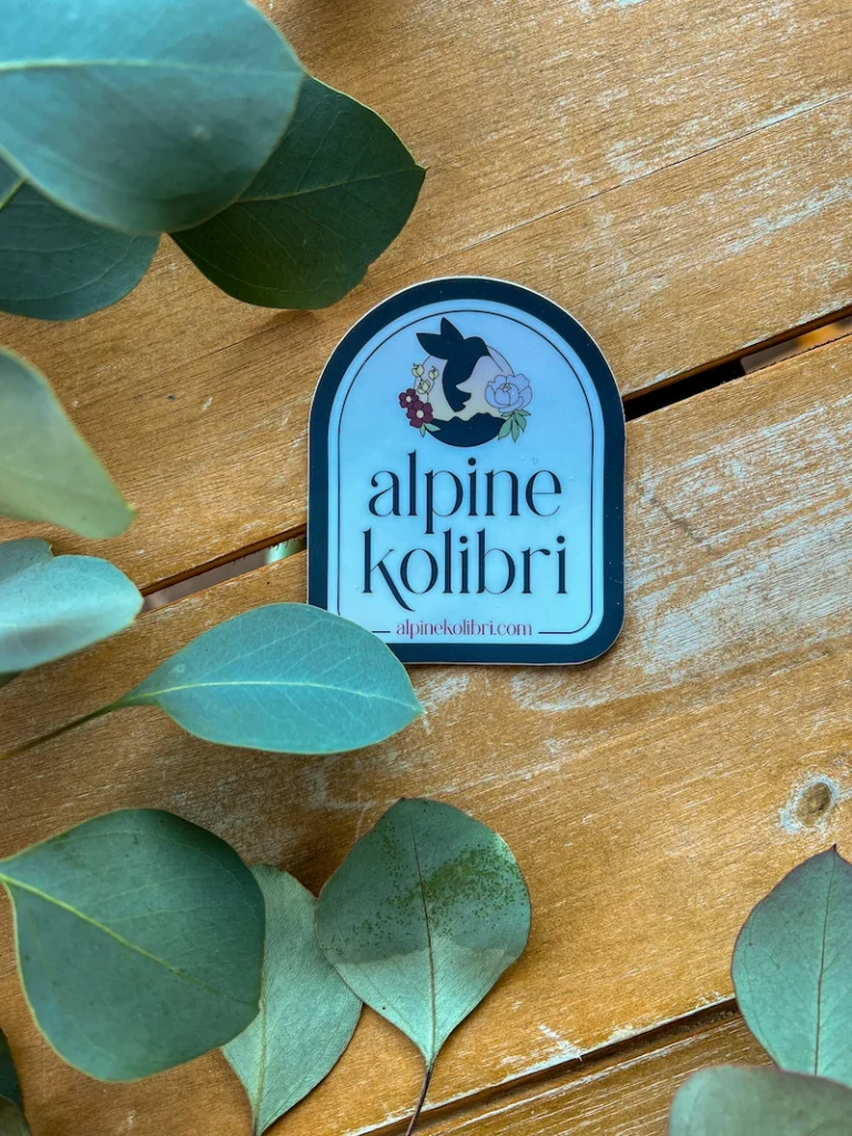 Alpine Kolibri Sticker Vertical Half Round Sticker